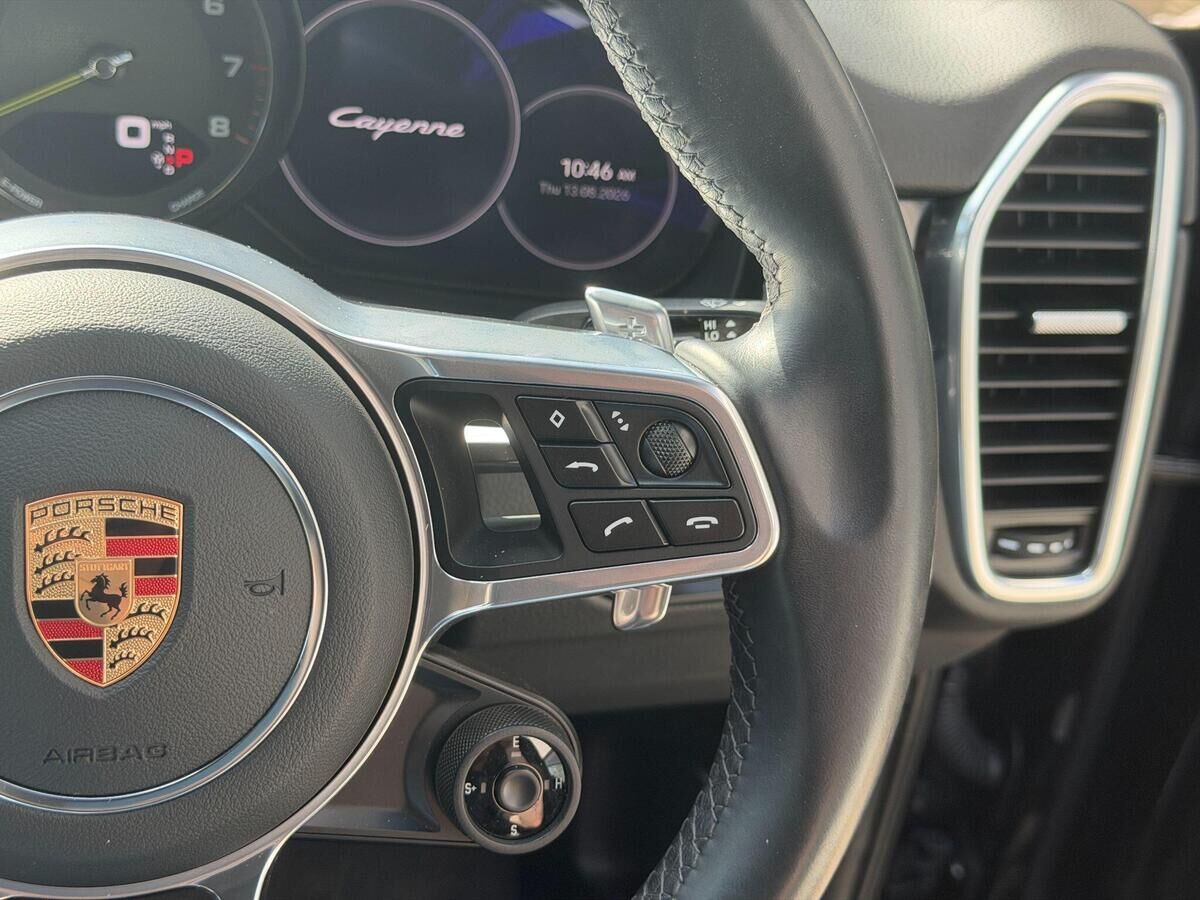 Porsche Cayenne Cayenne Gallery Image