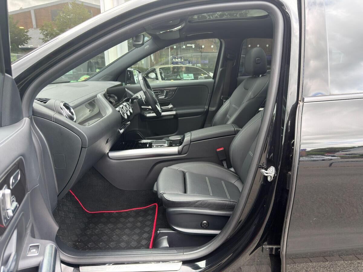 Mercedes-Benz GLA GLA Gallery Image