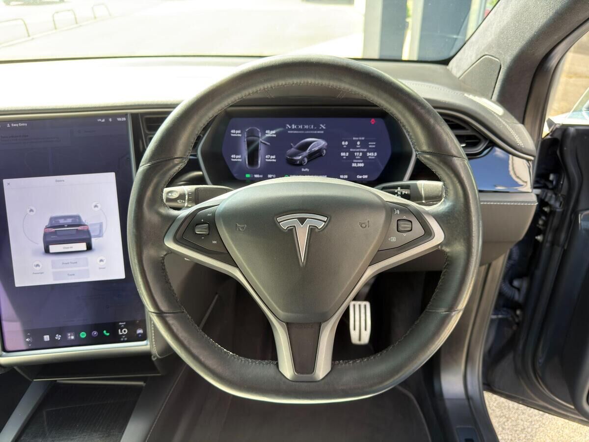 Tesla Model X Model X Gallery Image