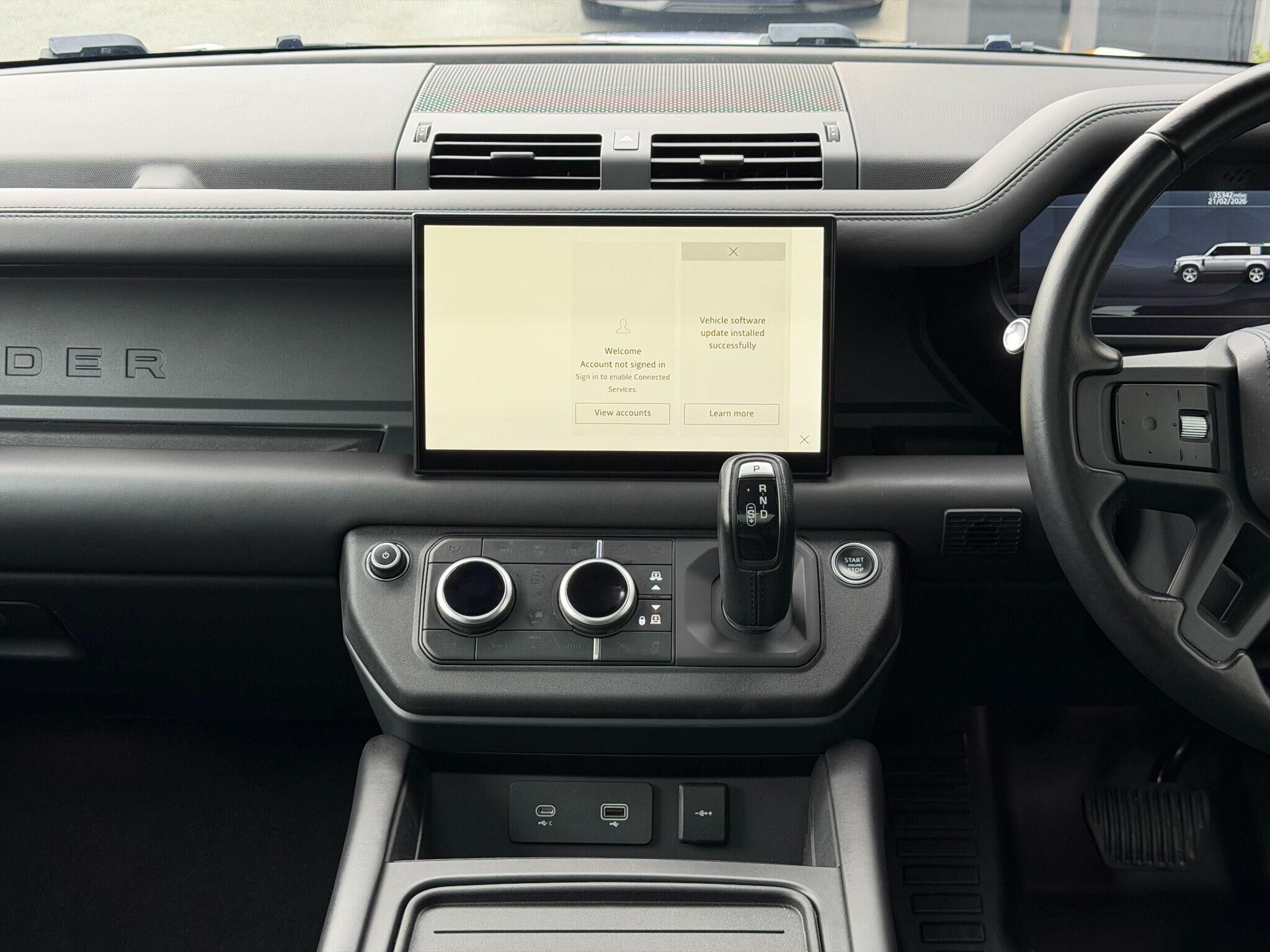 Land Rover Defender 110 Defender 110 Gallery Image