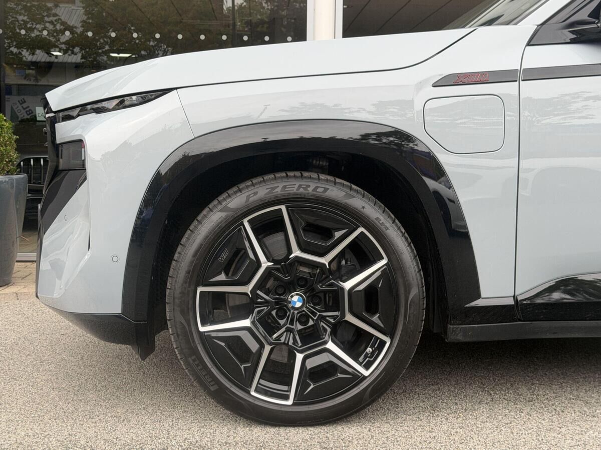 BMW XM XM Gallery Image