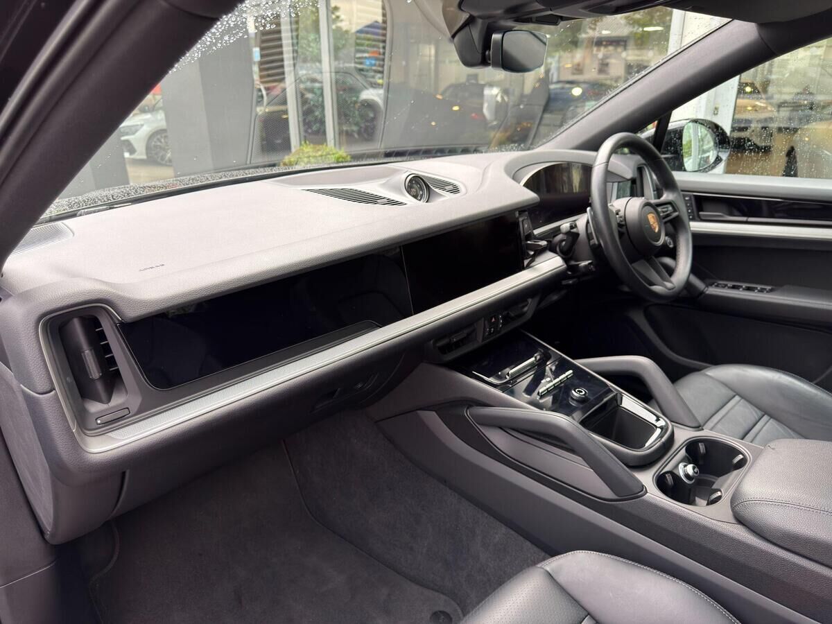 Porsche Cayenne Cayenne Gallery Image