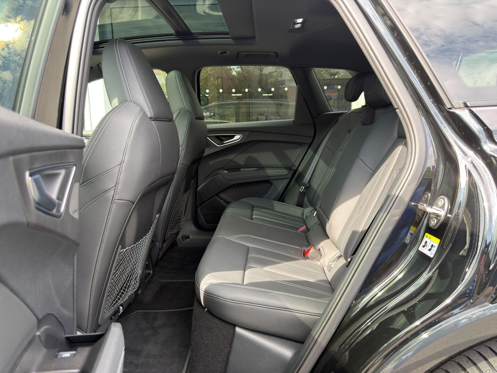 Audi Q4 e-tron Q4 e-tron Gallery Image