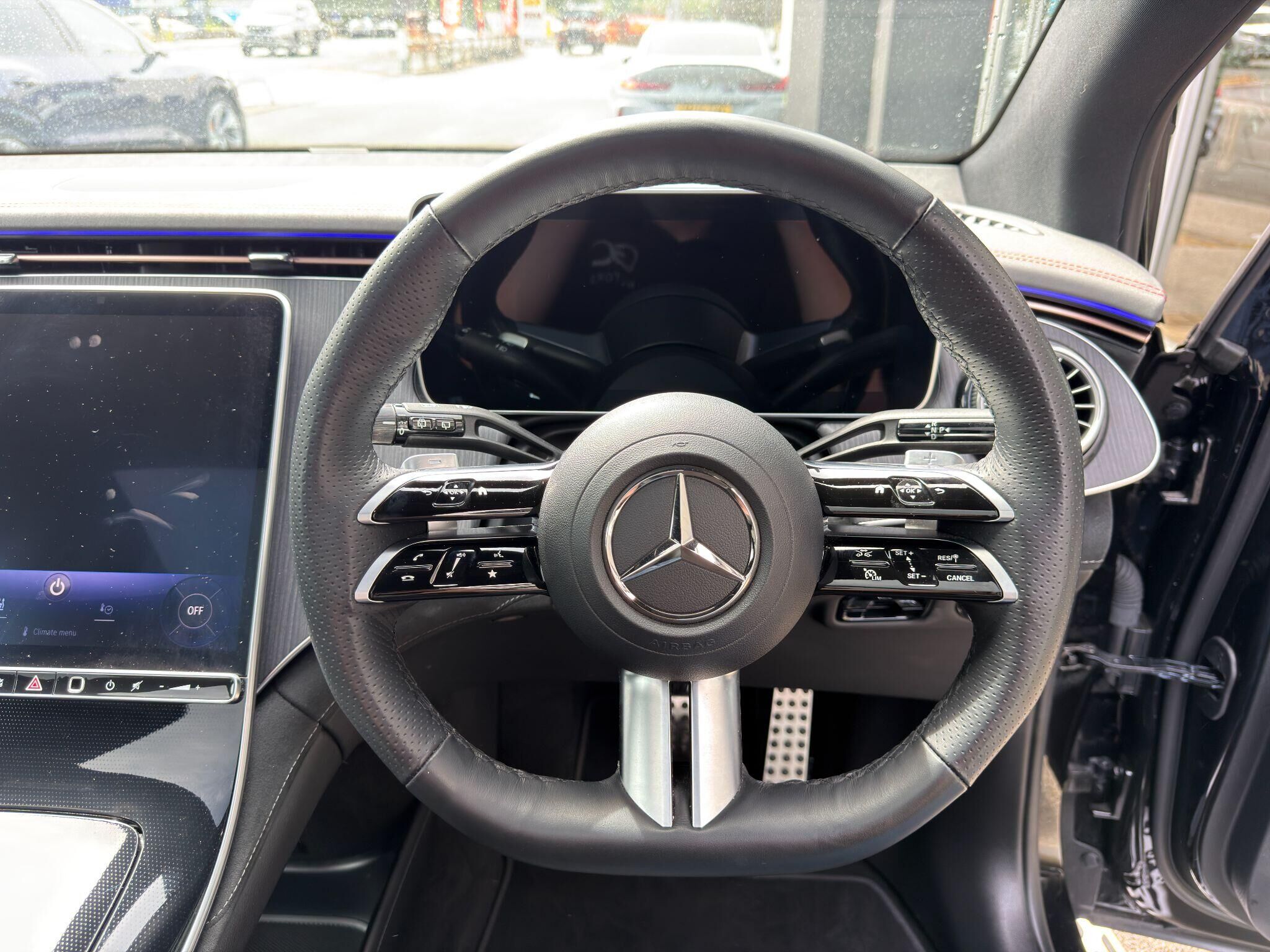 Mercedes-Benz EQE EQE Gallery Image