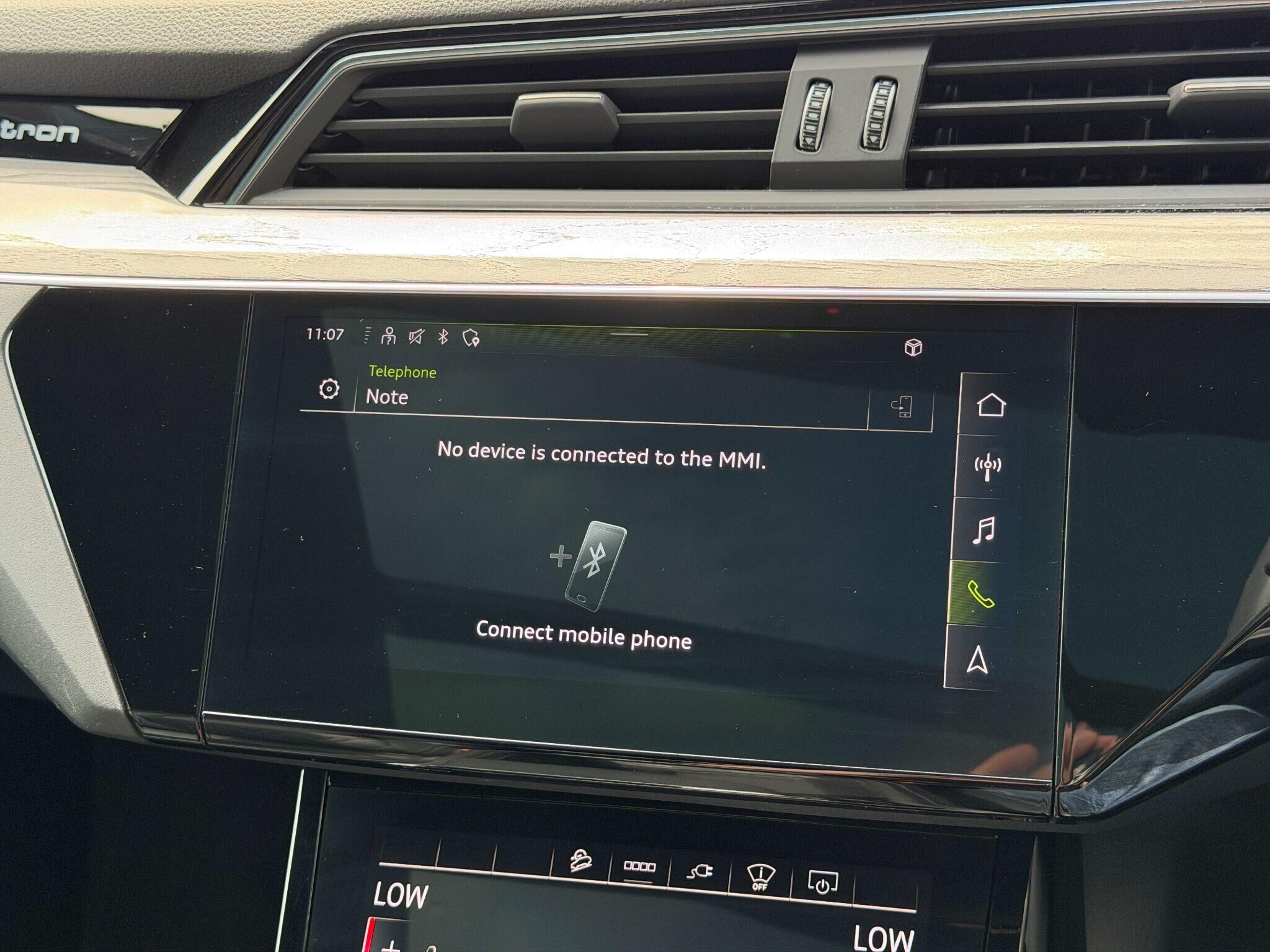 Audi e-tron e-tron Gallery Image