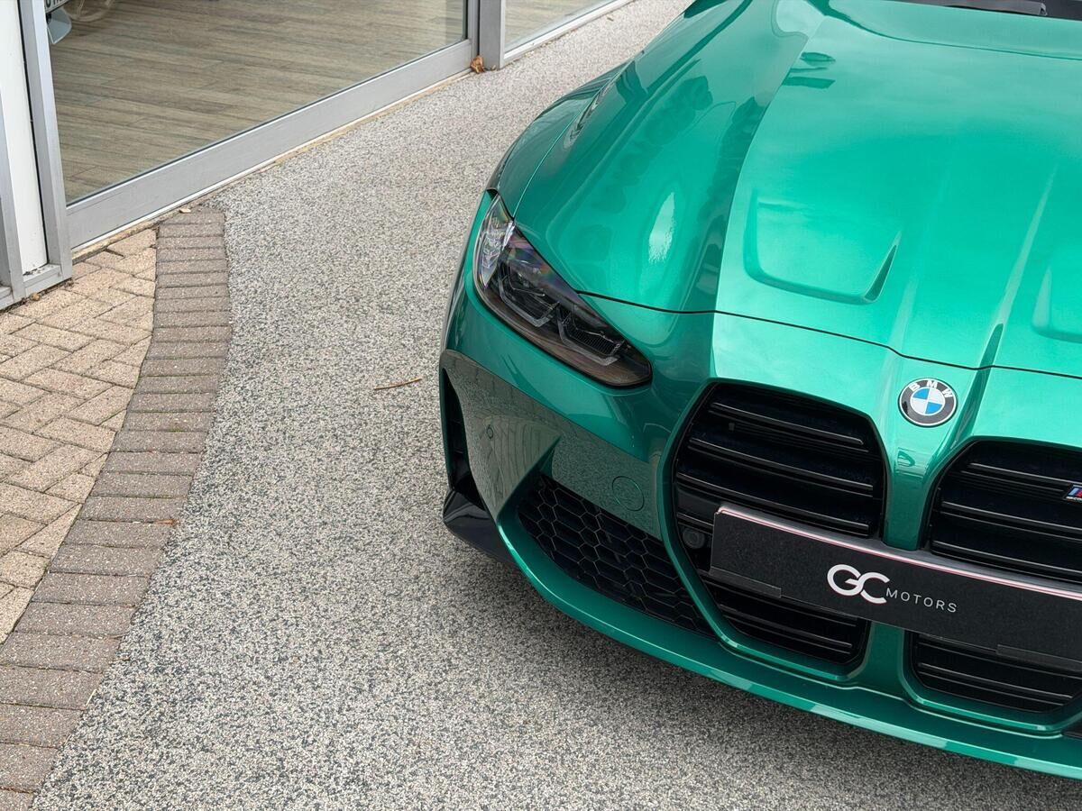 BMW M4 M4 Gallery Image