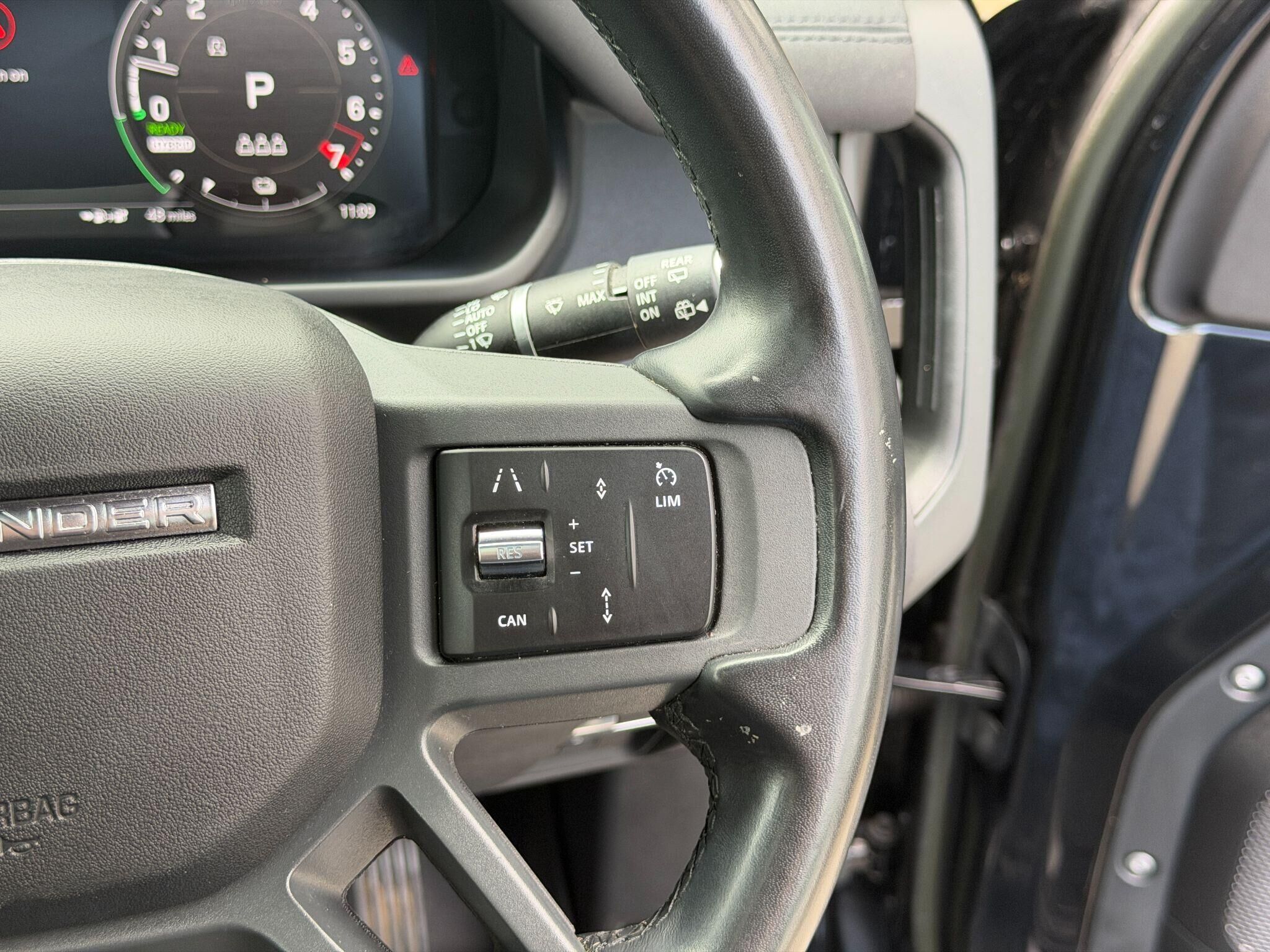 Land Rover Defender 110 Defender 110 Gallery Image