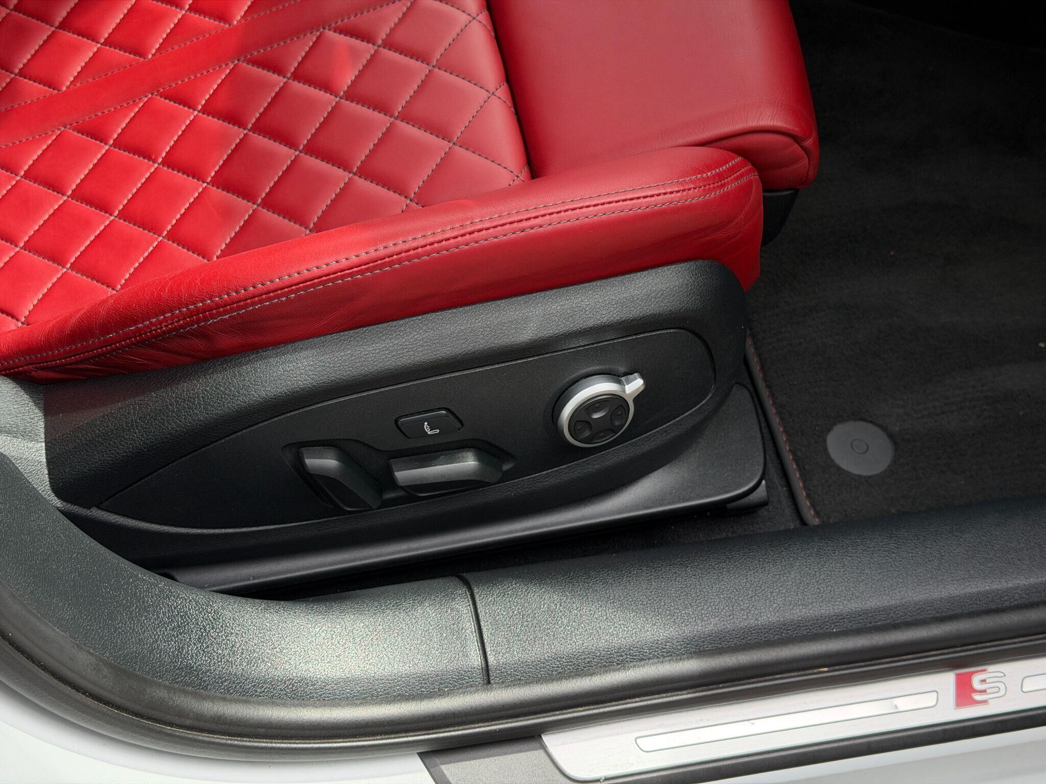 Audi S4 S4 Gallery Image