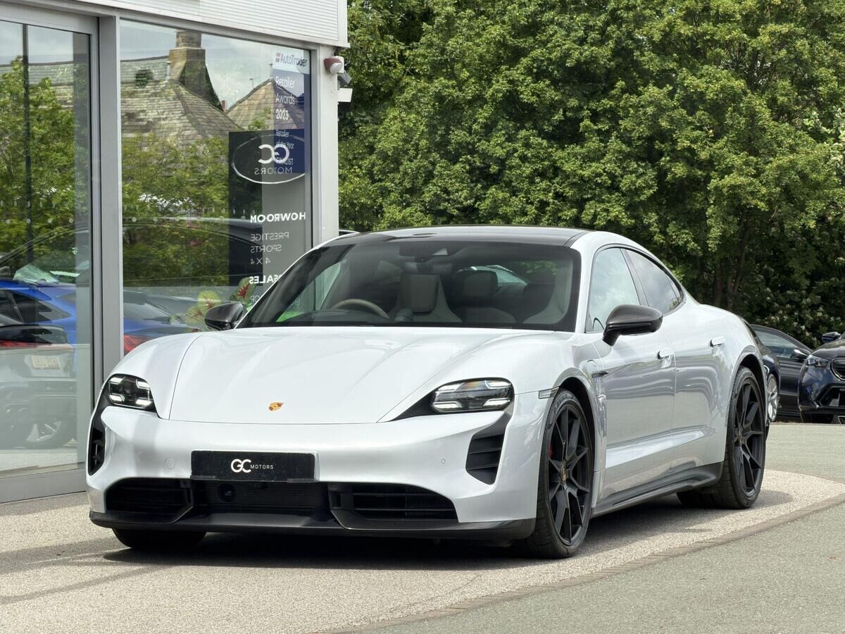Porsche Taycan Porsche Taycan