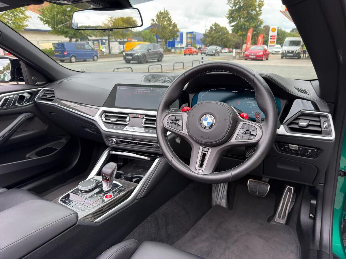 BMW M4 M4 Gallery Image