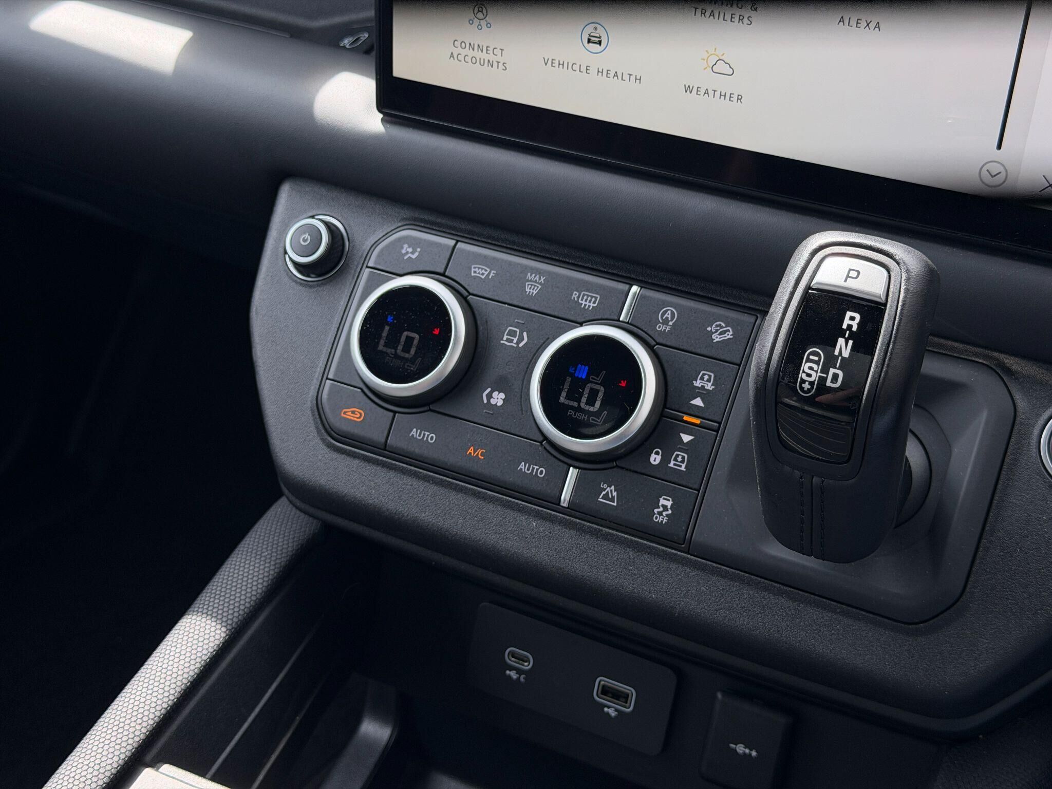 Land Rover Defender 110 Defender 110 Gallery Image