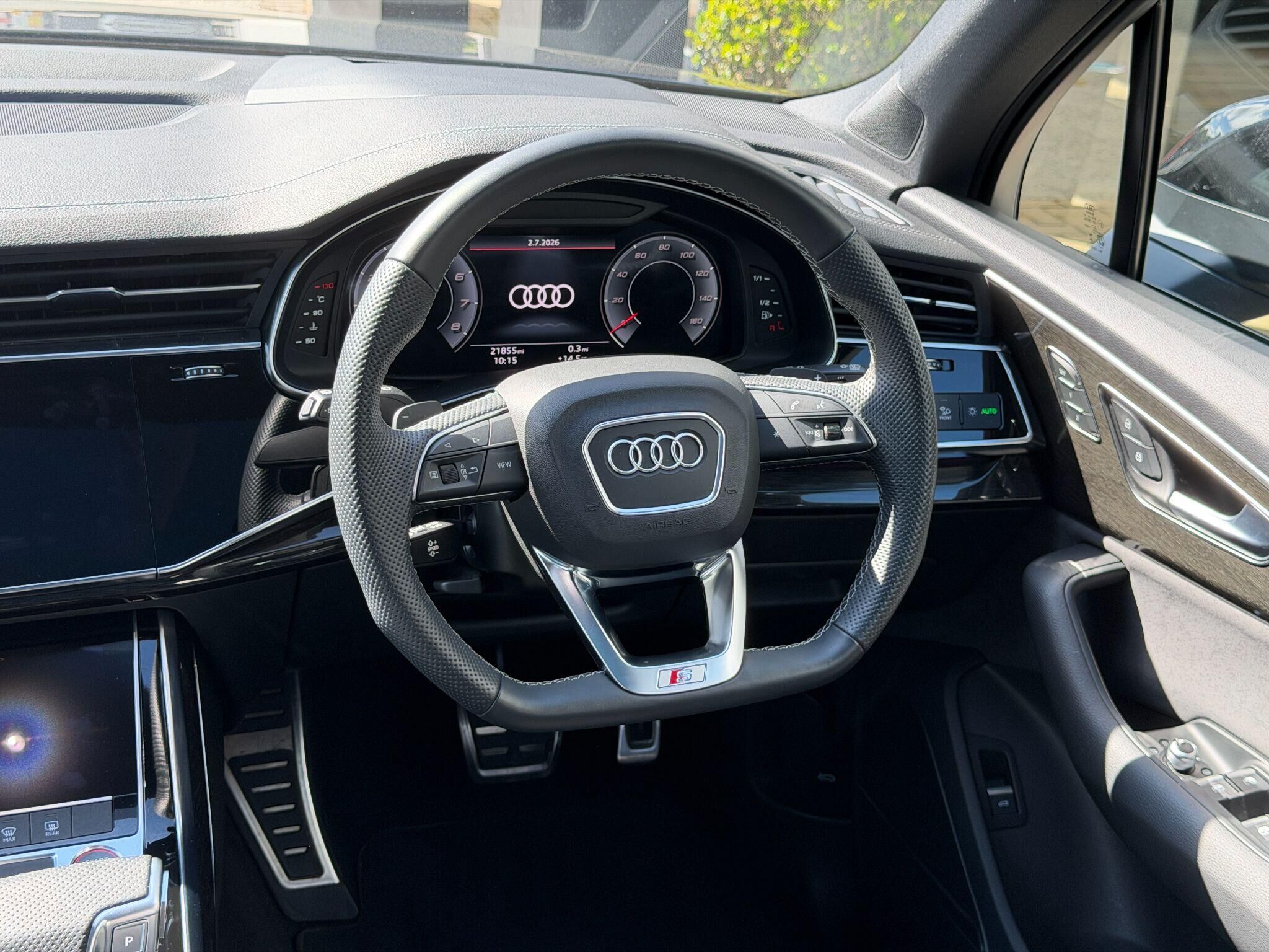 Audi SQ7 SQ7 Gallery Image