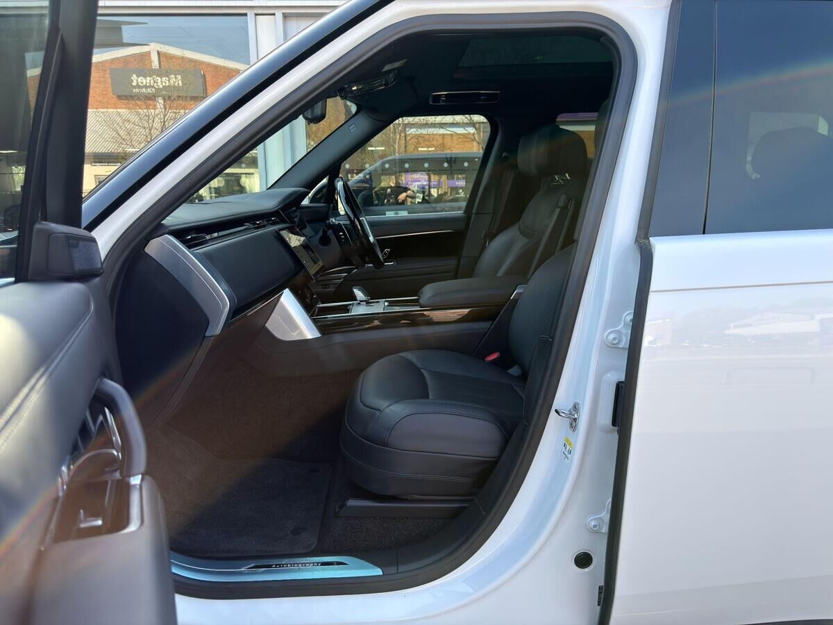 Land Rover Range Rover Range Rover Gallery Image