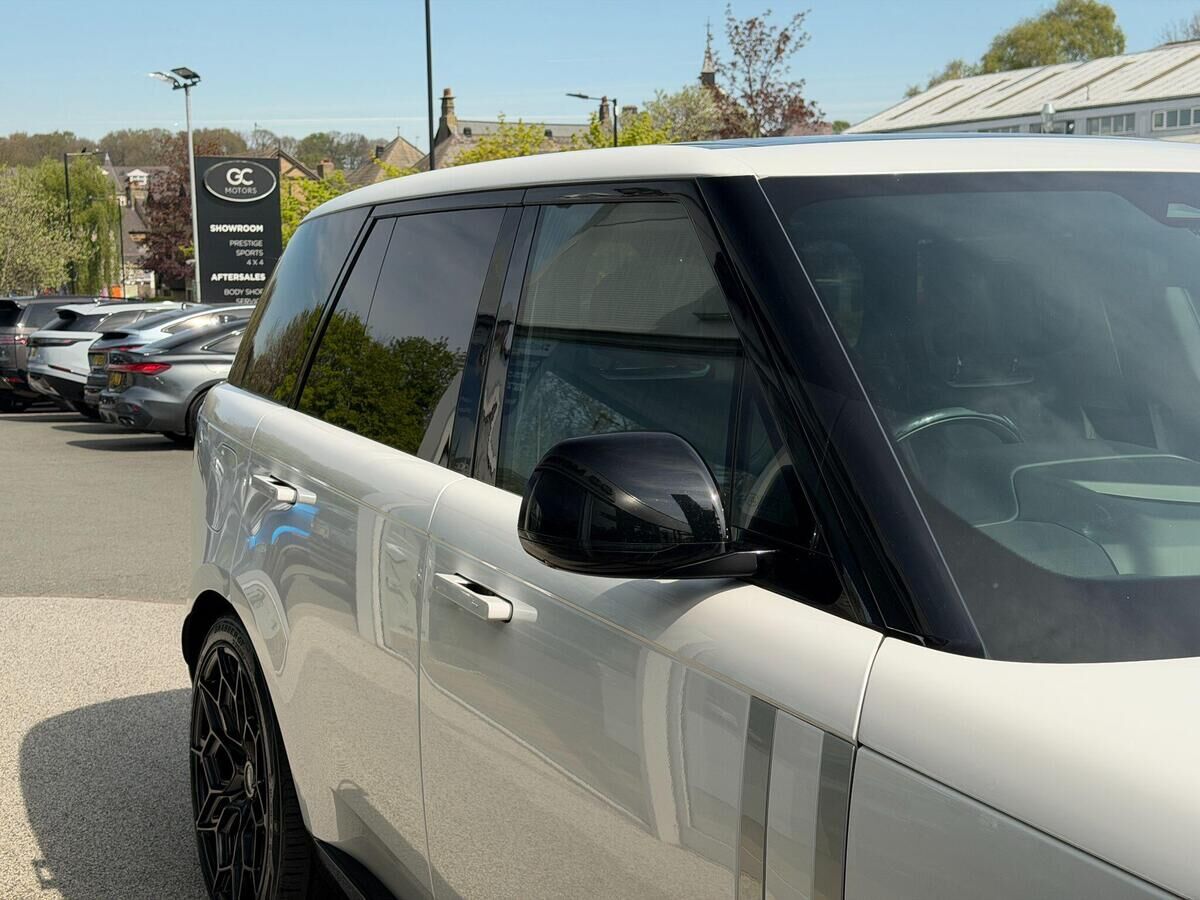 Land Rover Range Rover Range Rover Gallery Image