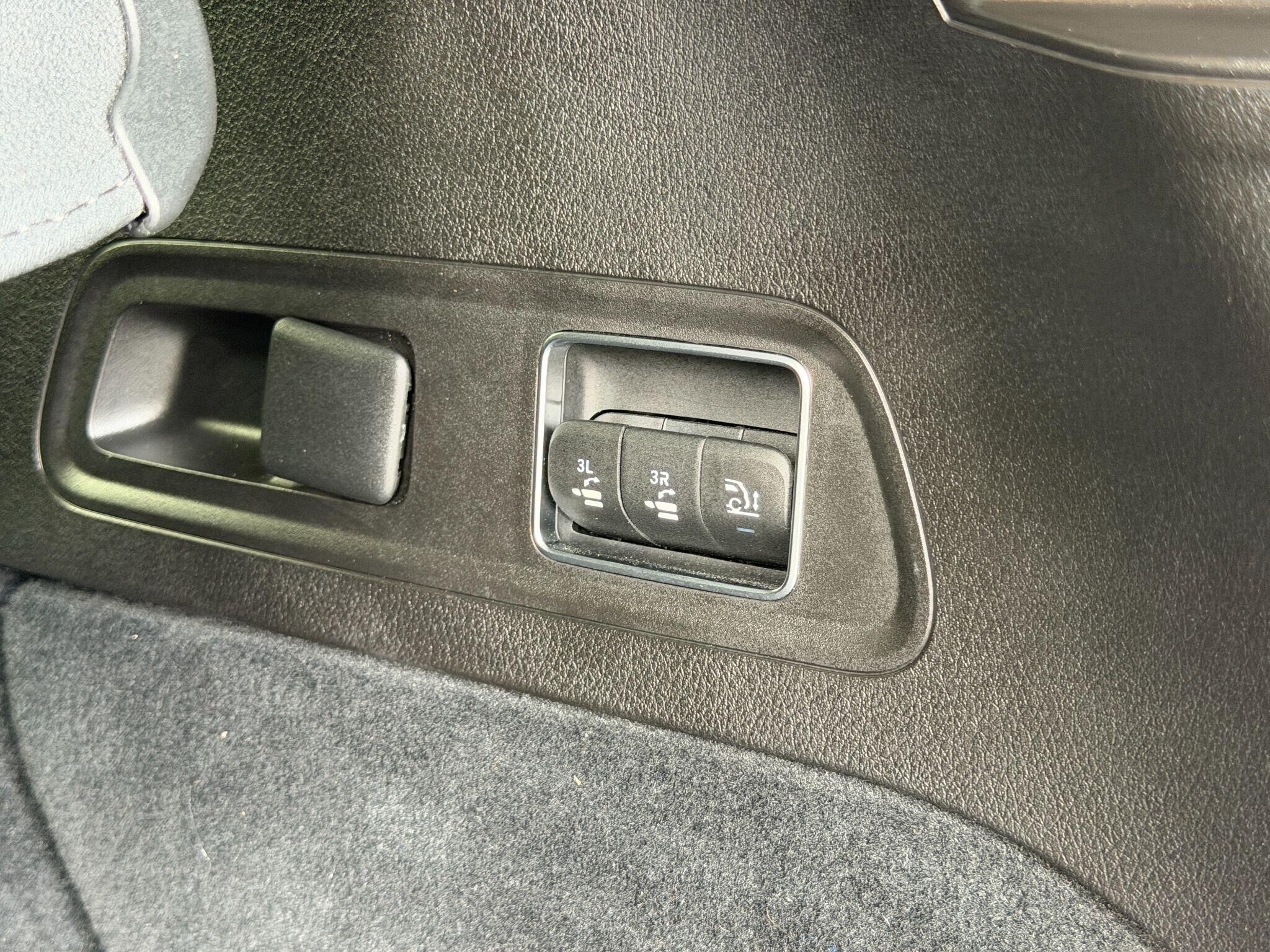 Mercedes-Benz GLS GLS Gallery Image