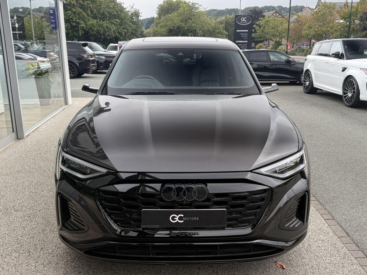 Audi Q8 e-tron Q8 e-tron Gallery Image