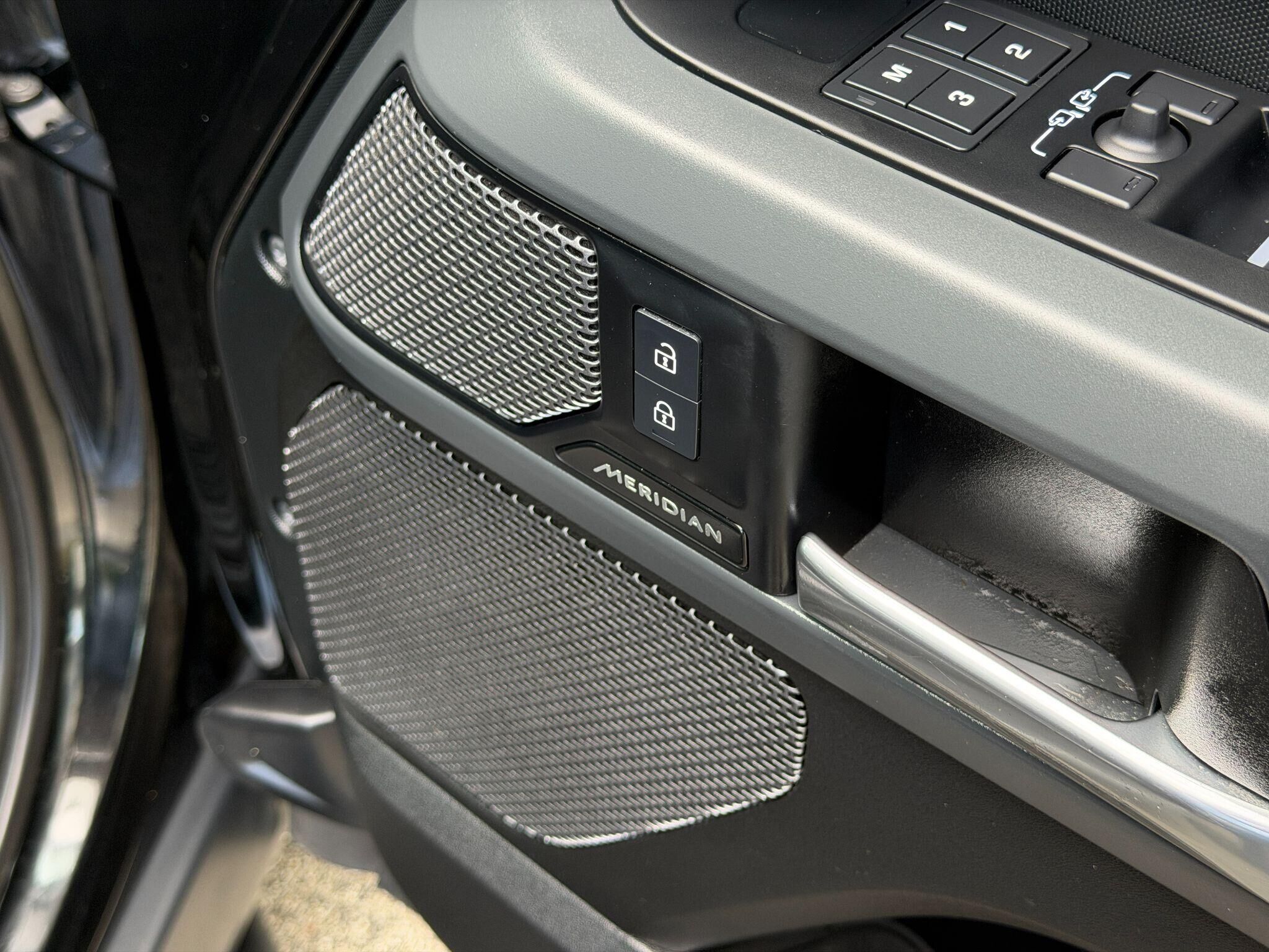 Land Rover Defender 110 Defender 110 Gallery Image