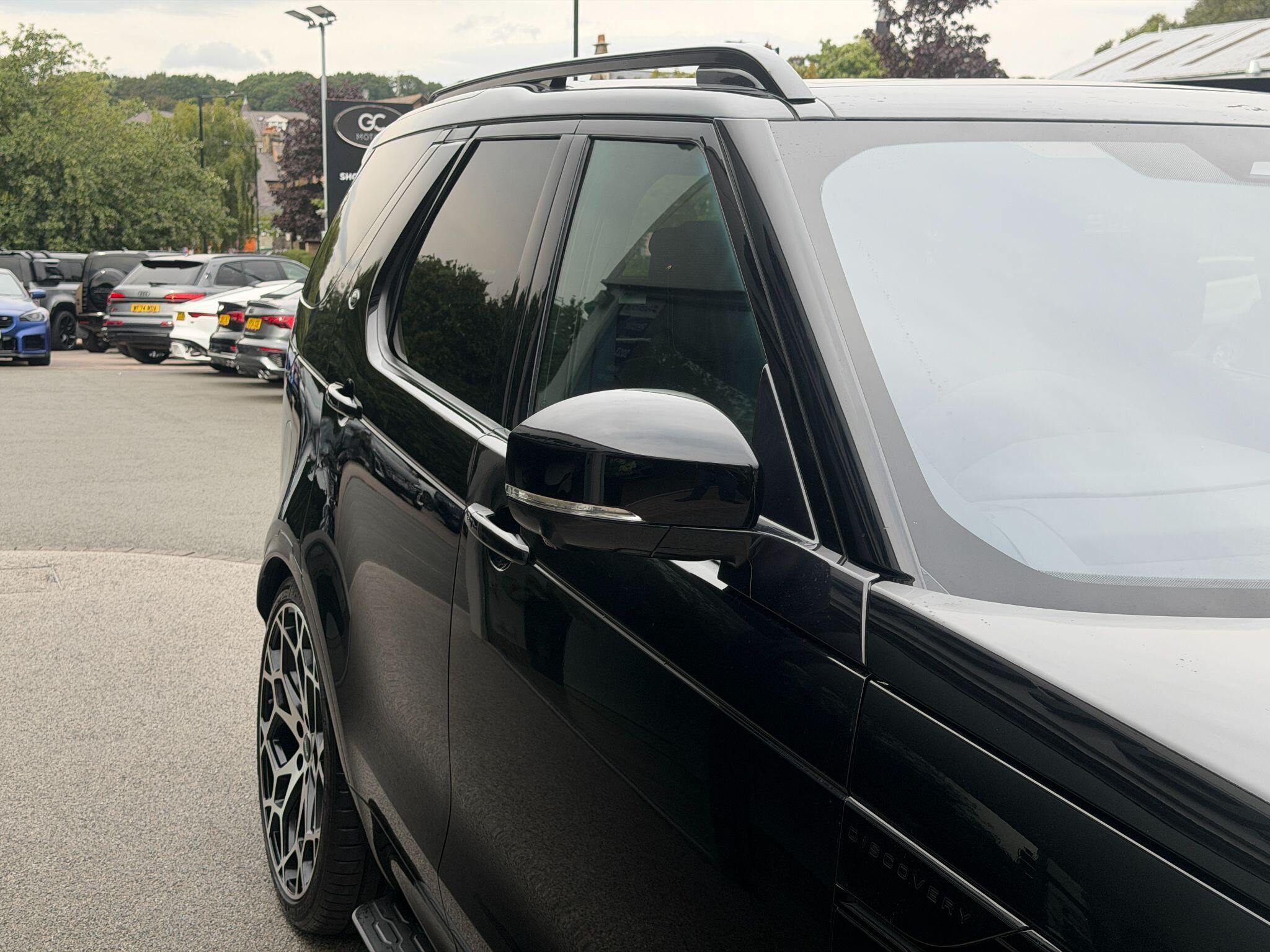 Land Rover Discovery Discovery Gallery Image