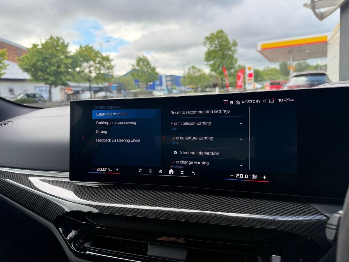 BMW M4 M4 Gallery Image