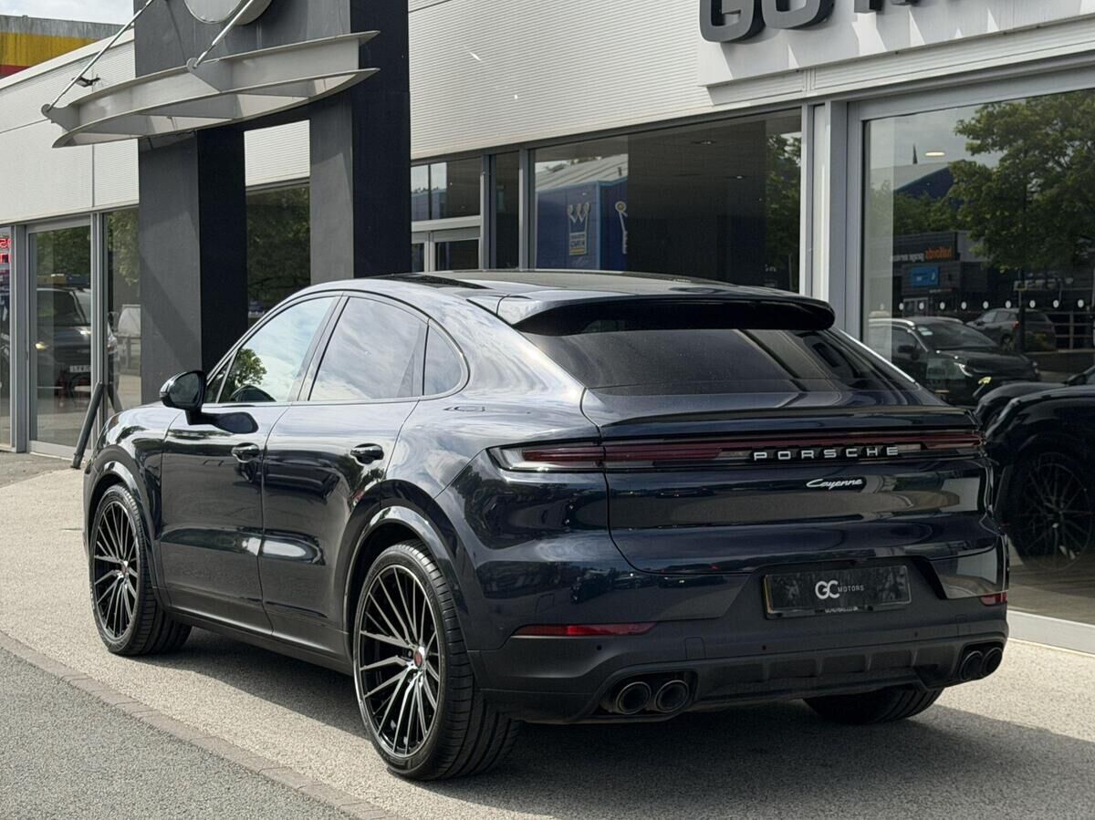Porsche Cayenne Cayenne Gallery Image