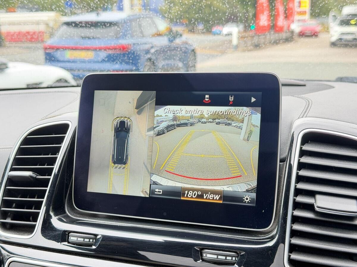 Mercedes-Benz GLE GLE Gallery Image