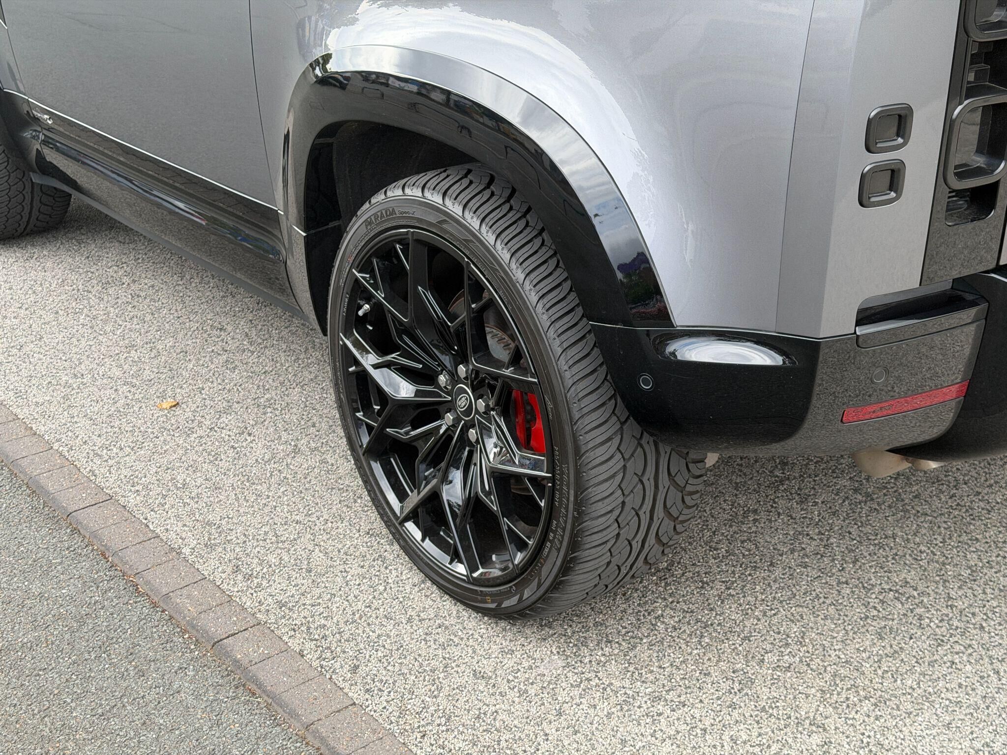 Land Rover Defender 90 Defender 90 Gallery Image