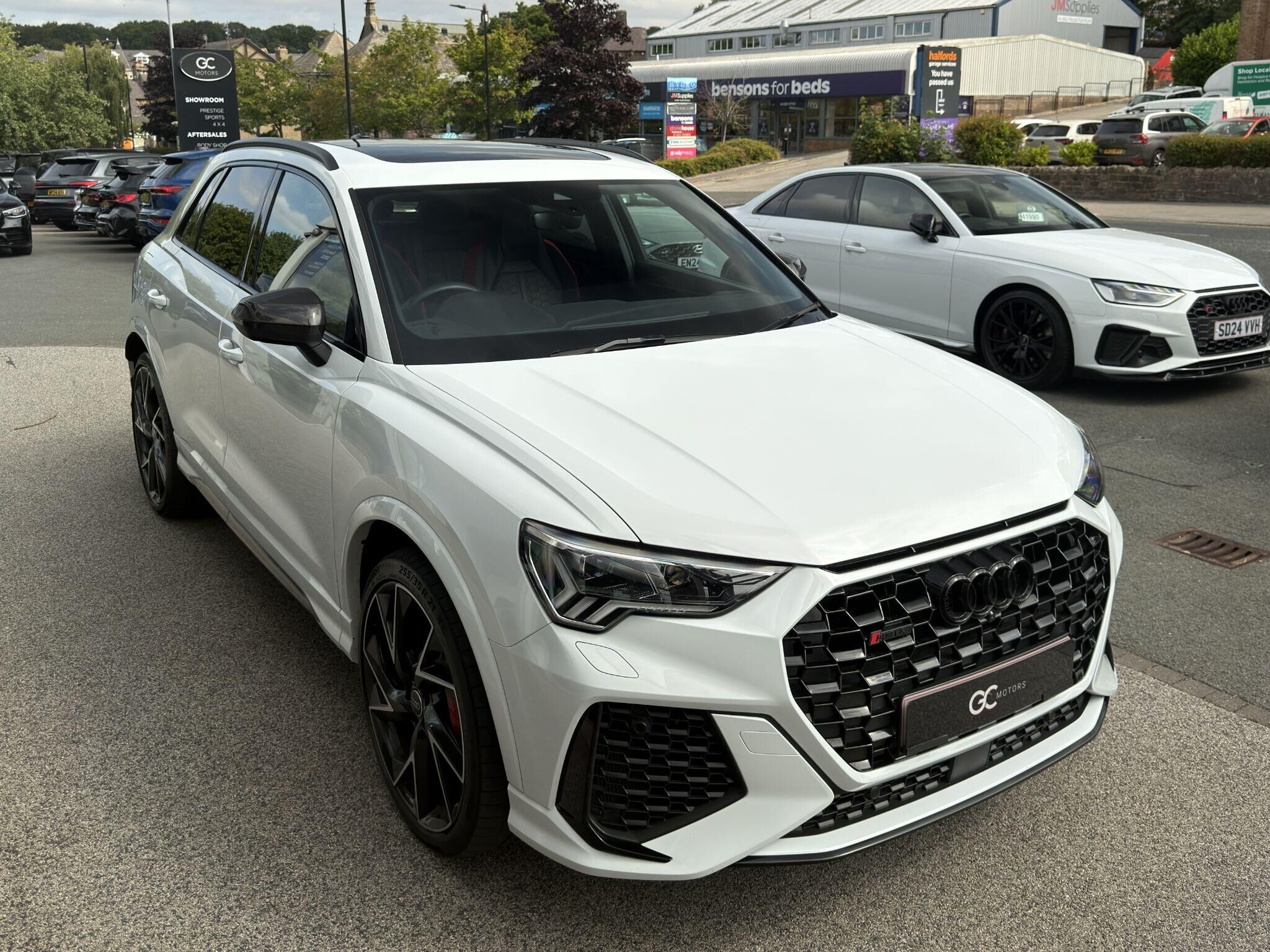 Audi RS Q3 RS Q3 Gallery Image