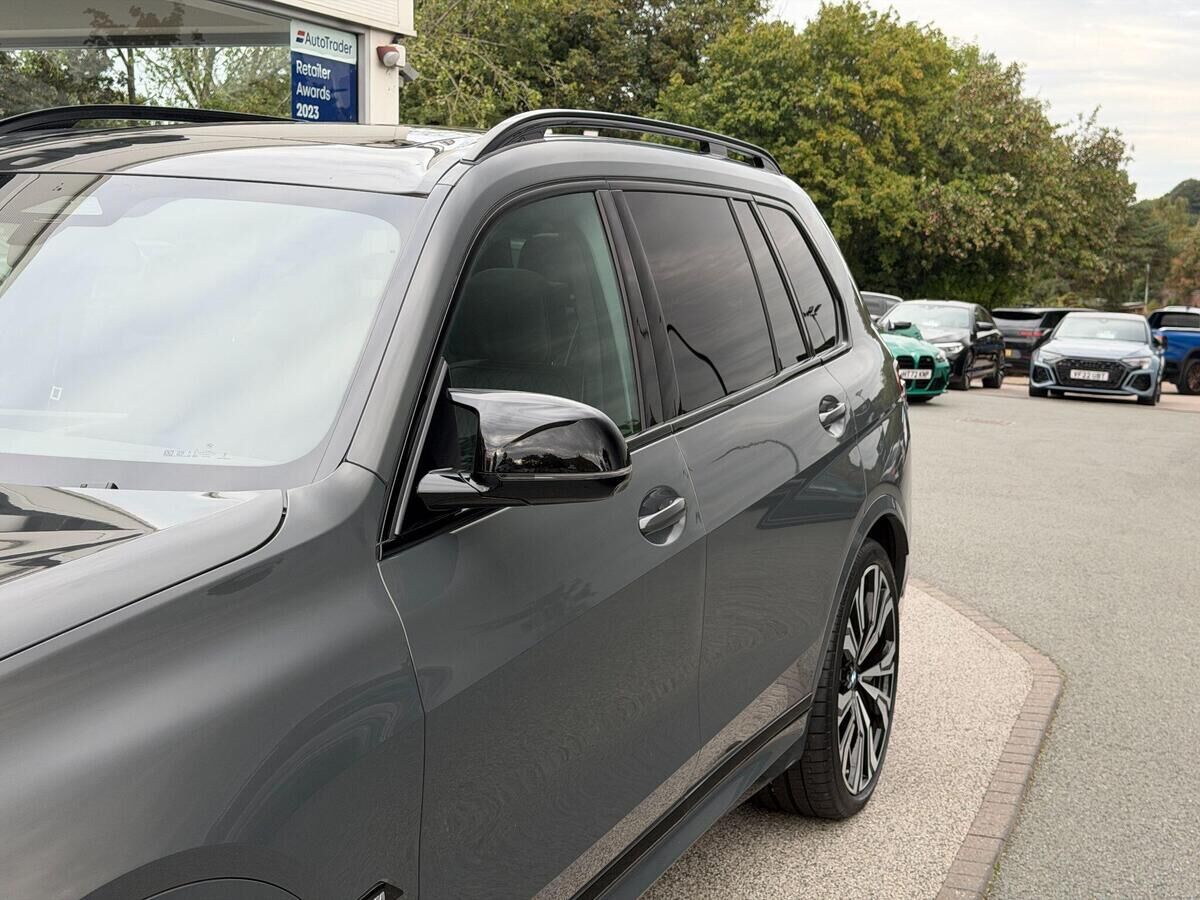 BMW X7 X7 Gallery Image