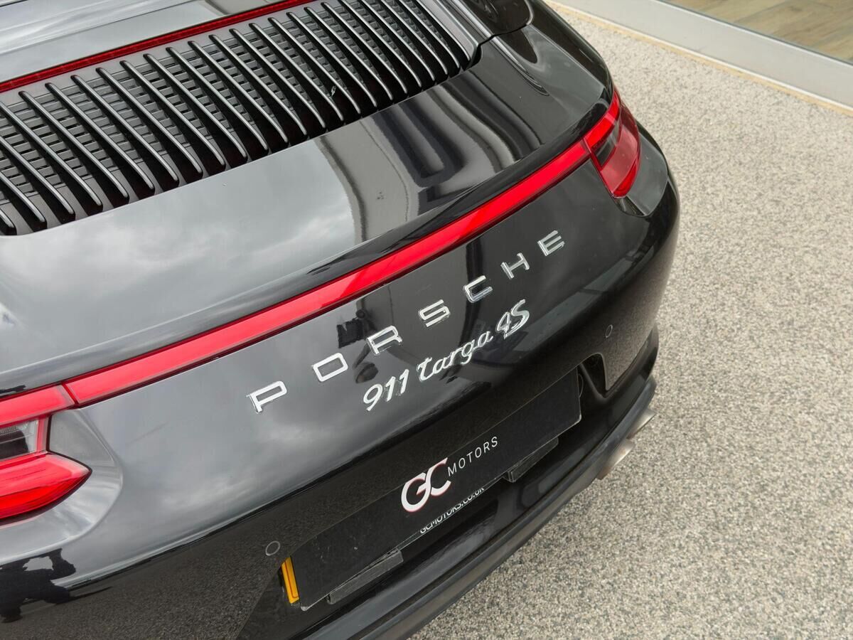 Porsche 911 911 Gallery Image