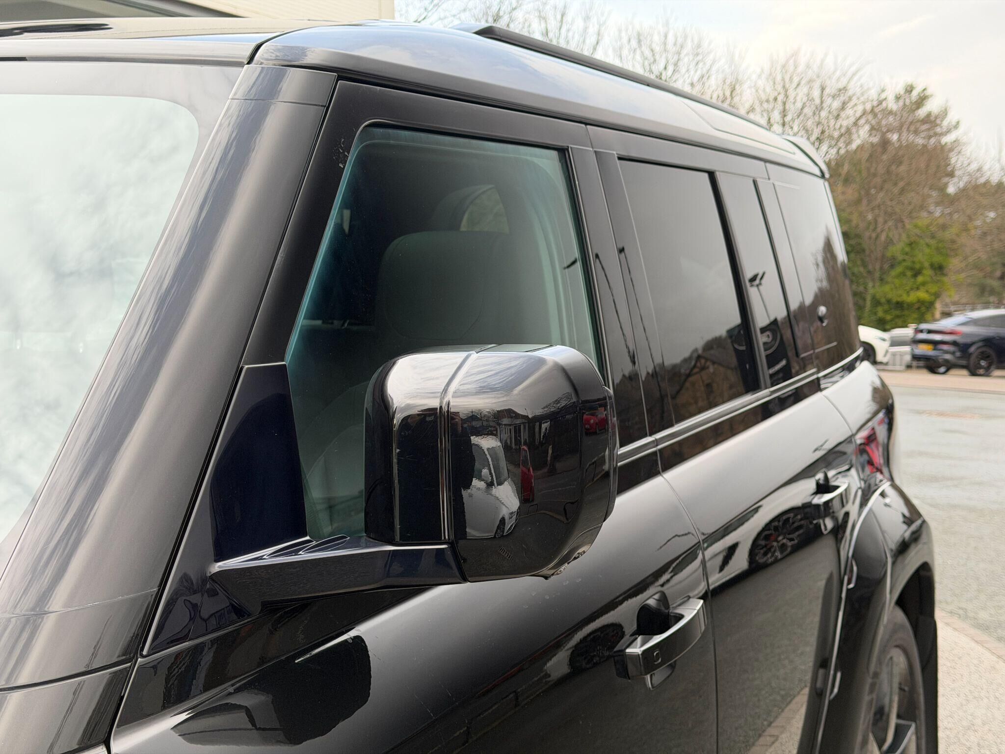 Land Rover Defender 110 Defender 110 Gallery Image