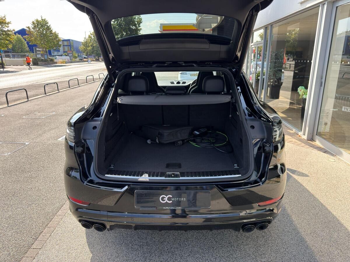 Porsche Cayenne Cayenne Gallery Image