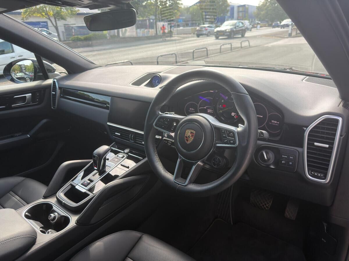 Porsche Cayenne Cayenne Gallery Image