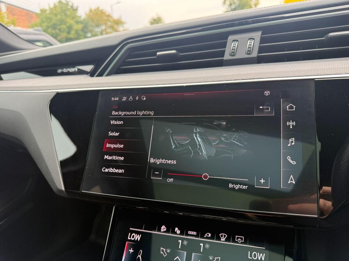 Audi Q8 e-tron Q8 e-tron Gallery Image