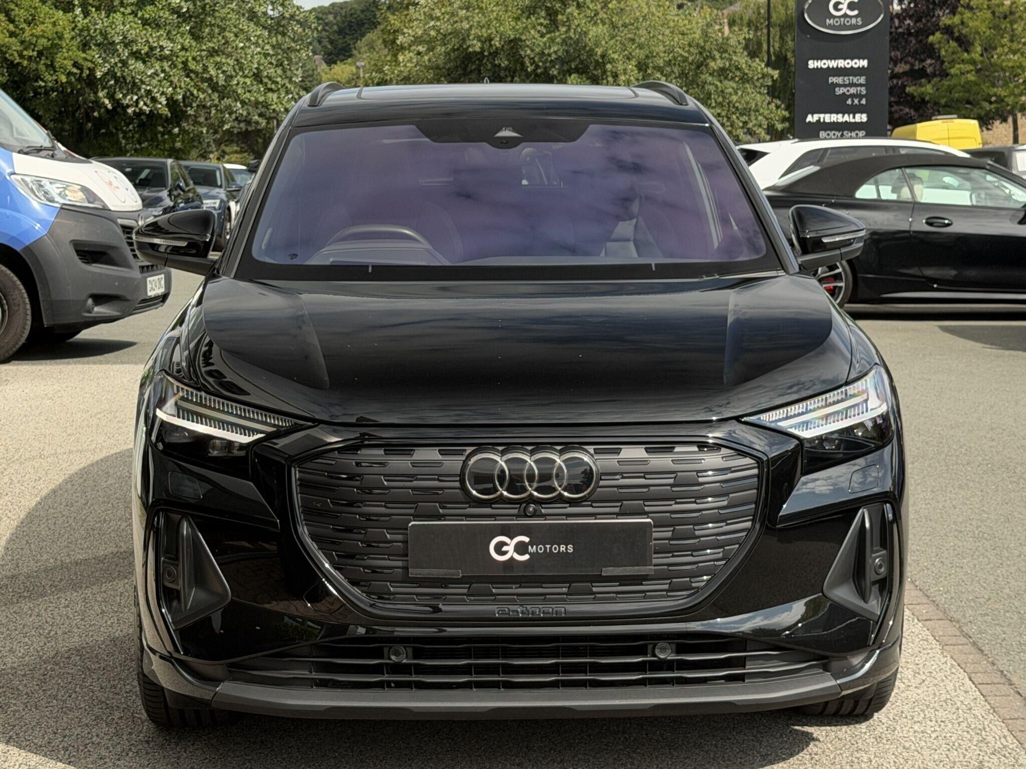Audi Q4 e-tron Q4 e-tron Gallery Image