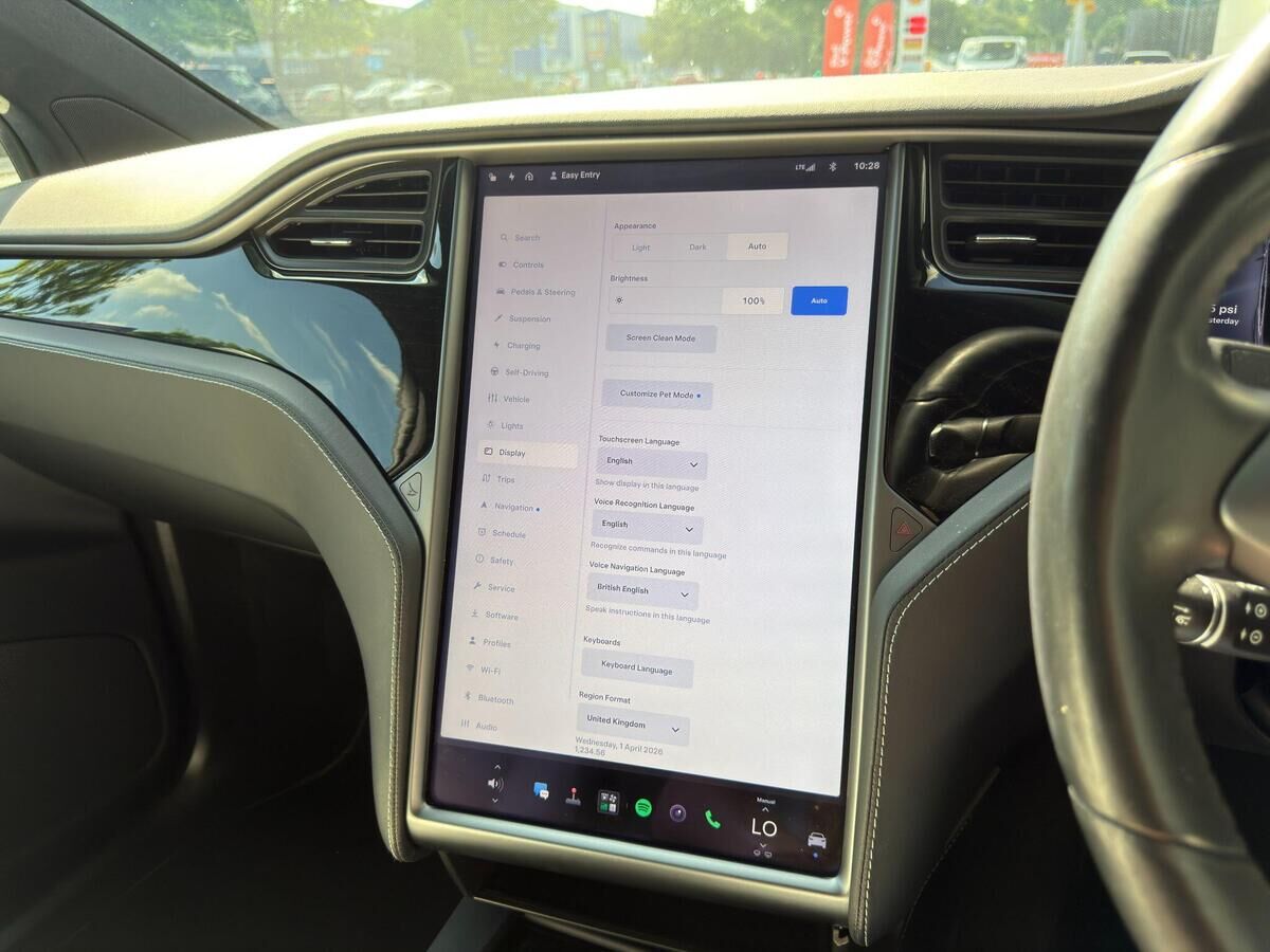 Tesla Model X Model X Gallery Image