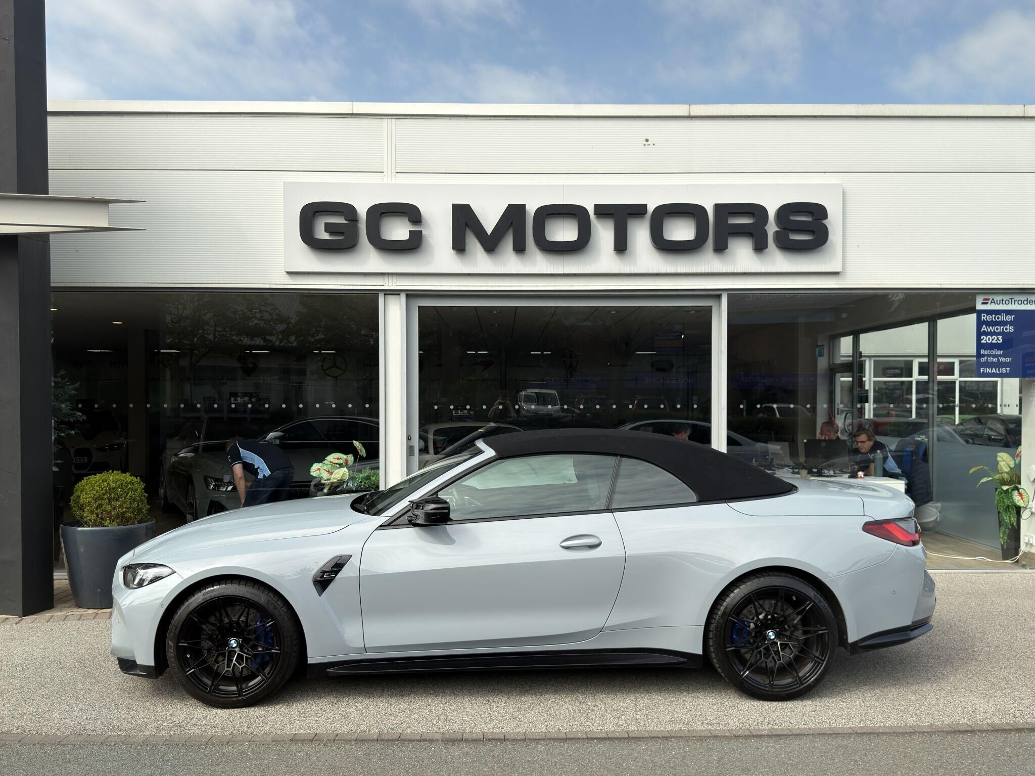 BMW M4 M4 Gallery Image