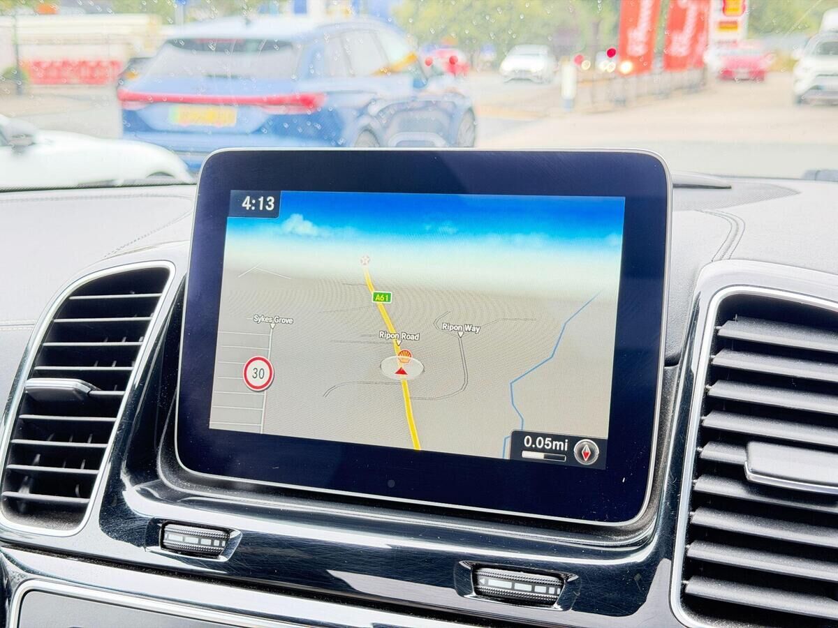 Mercedes-Benz GLE GLE Gallery Image