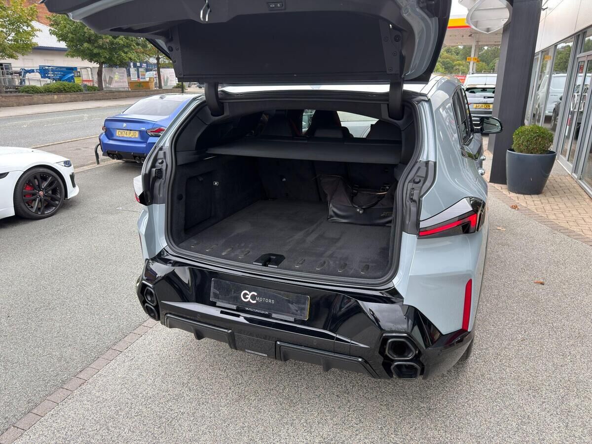 BMW XM XM Gallery Image
