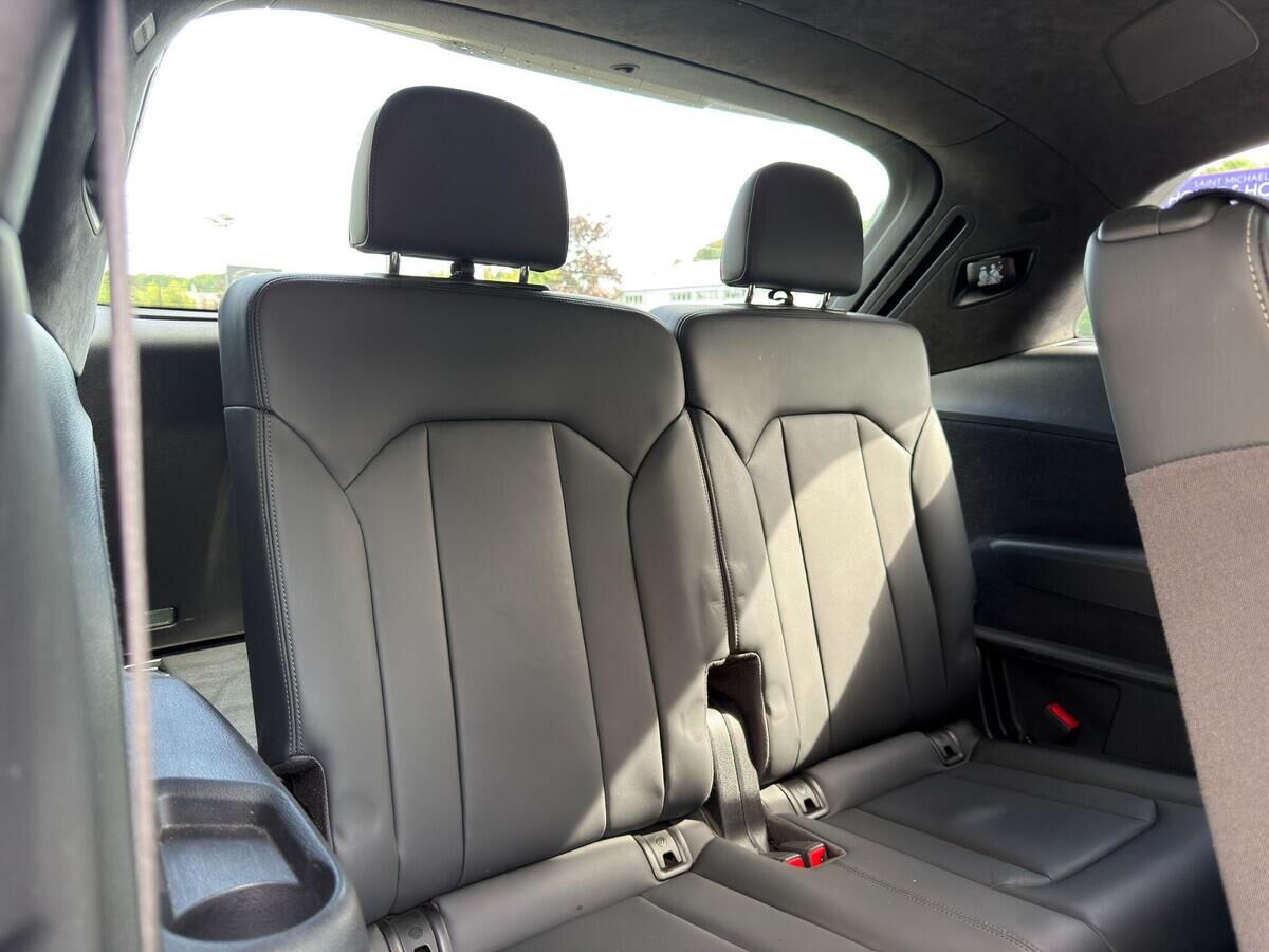 Audi Q7 Q7 Gallery Image