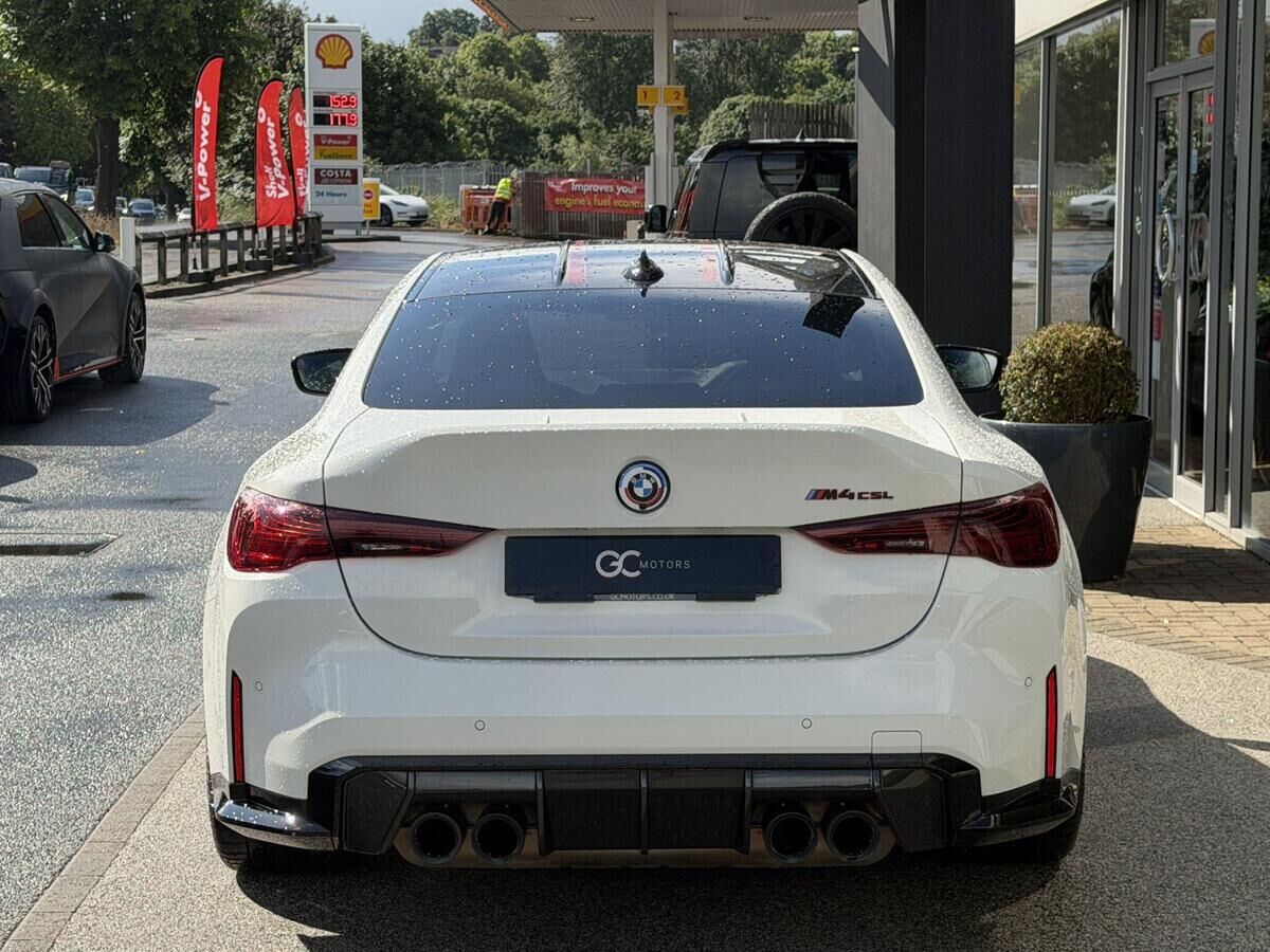 BMW M4 M4 Gallery Image