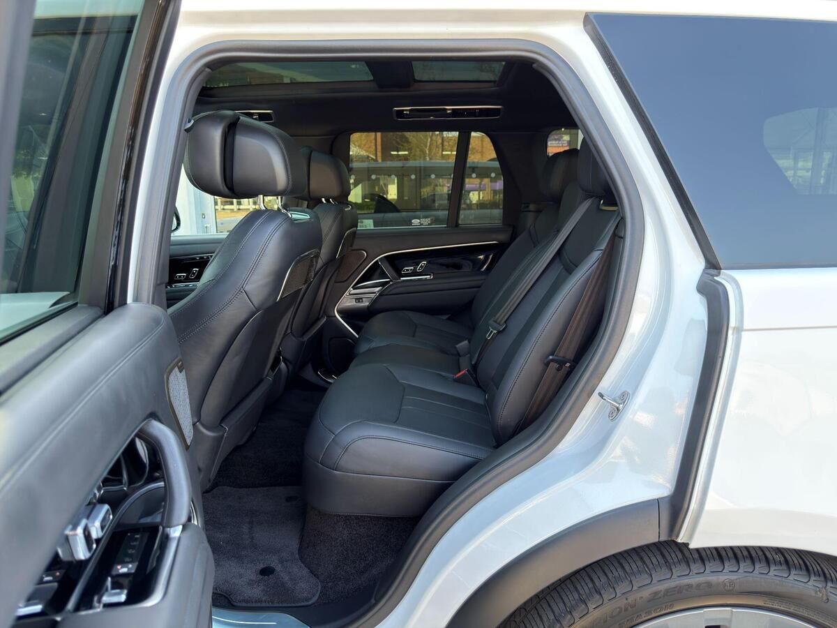 Land Rover Range Rover Range Rover Gallery Image