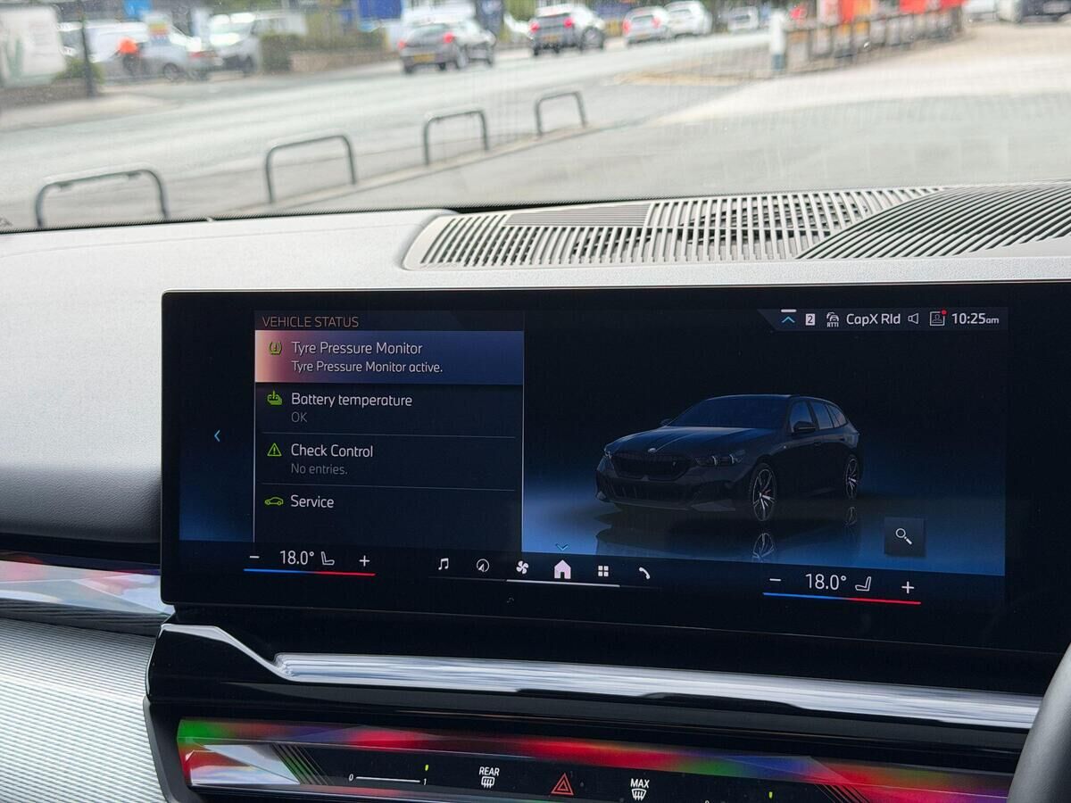 BMW i5 i5 Gallery Image