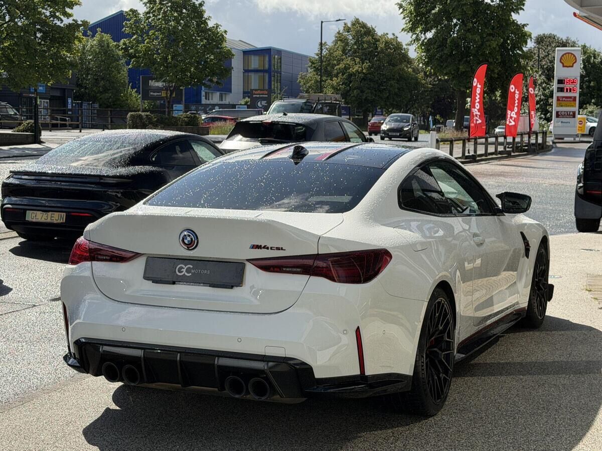 BMW M4 M4 Gallery Image