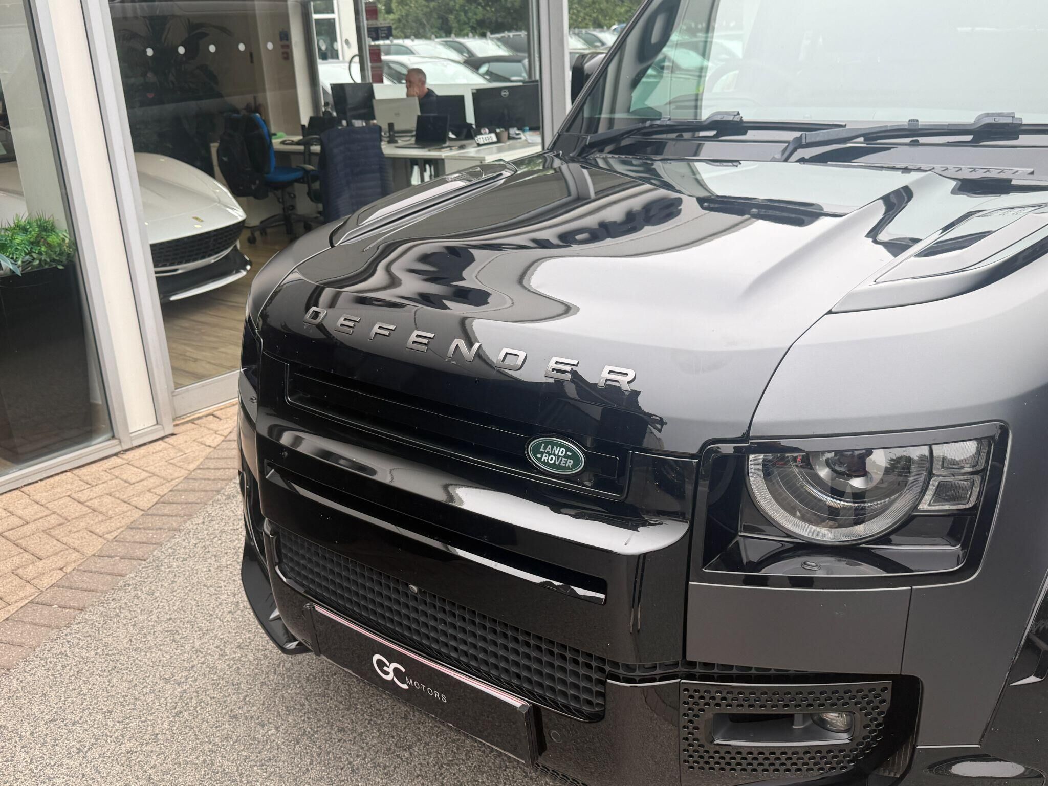 Land Rover Defender 90 Defender 90 Gallery Image