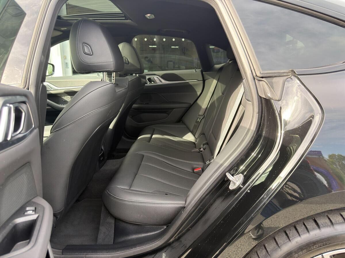 BMW i4 i4 Gallery Image