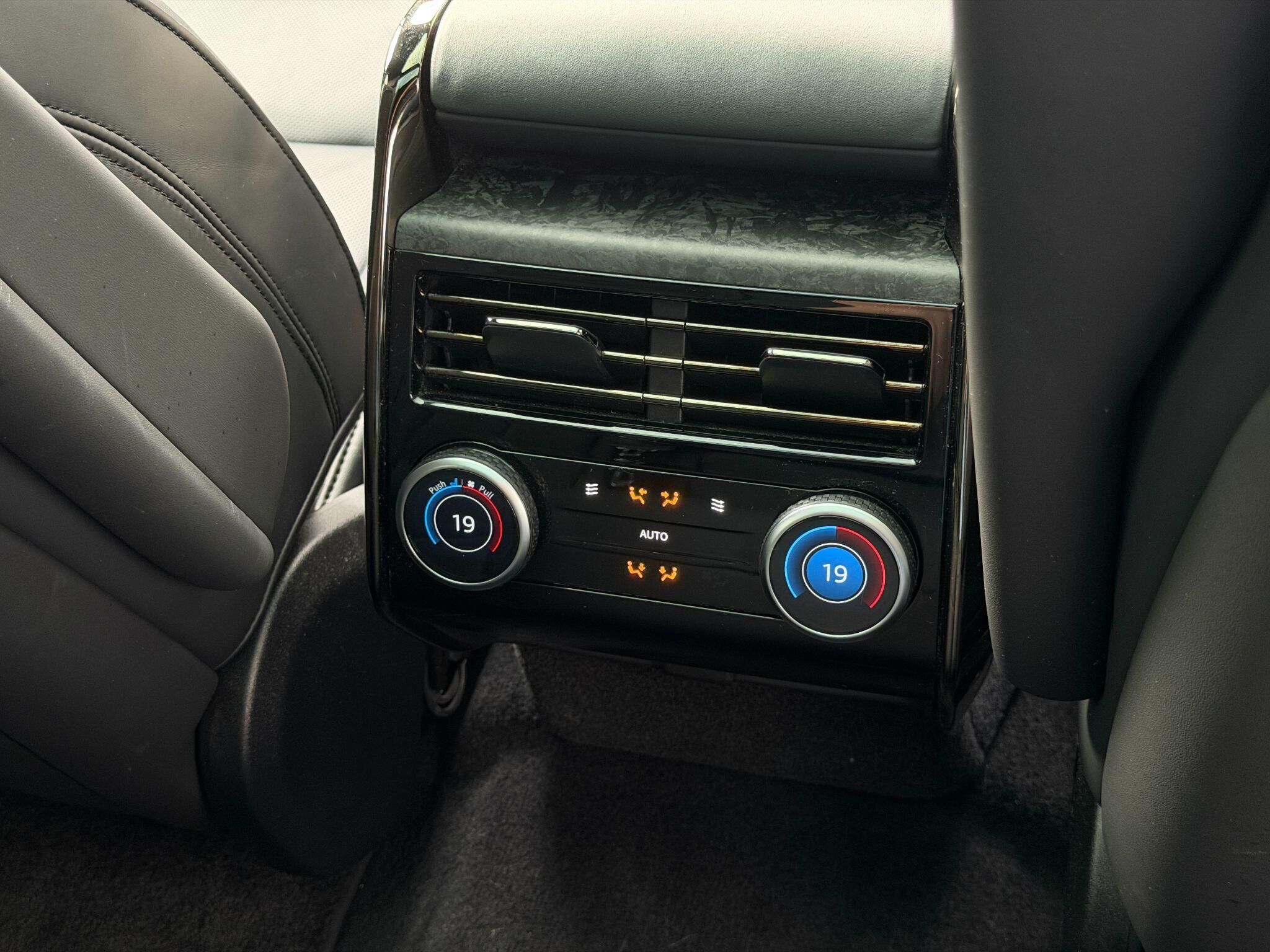 Land Rover Range Rover Sport Range Rover Sport Gallery Image