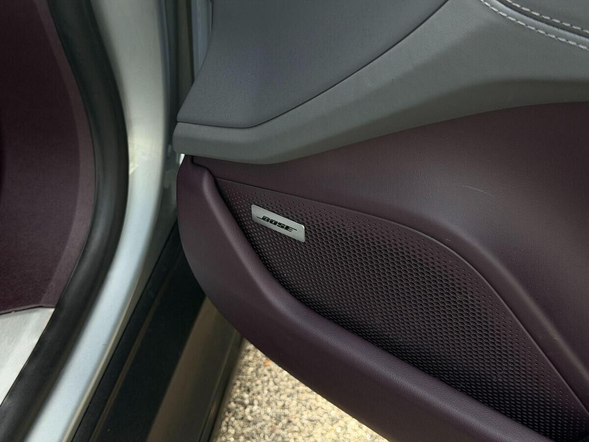 Porsche Taycan Taycan Gallery Image