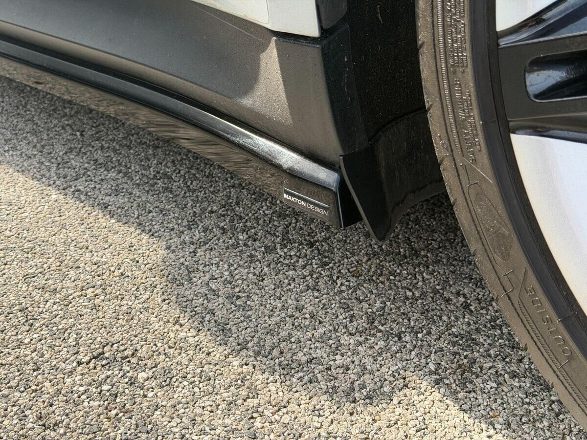 Porsche Taycan Taycan Gallery Image