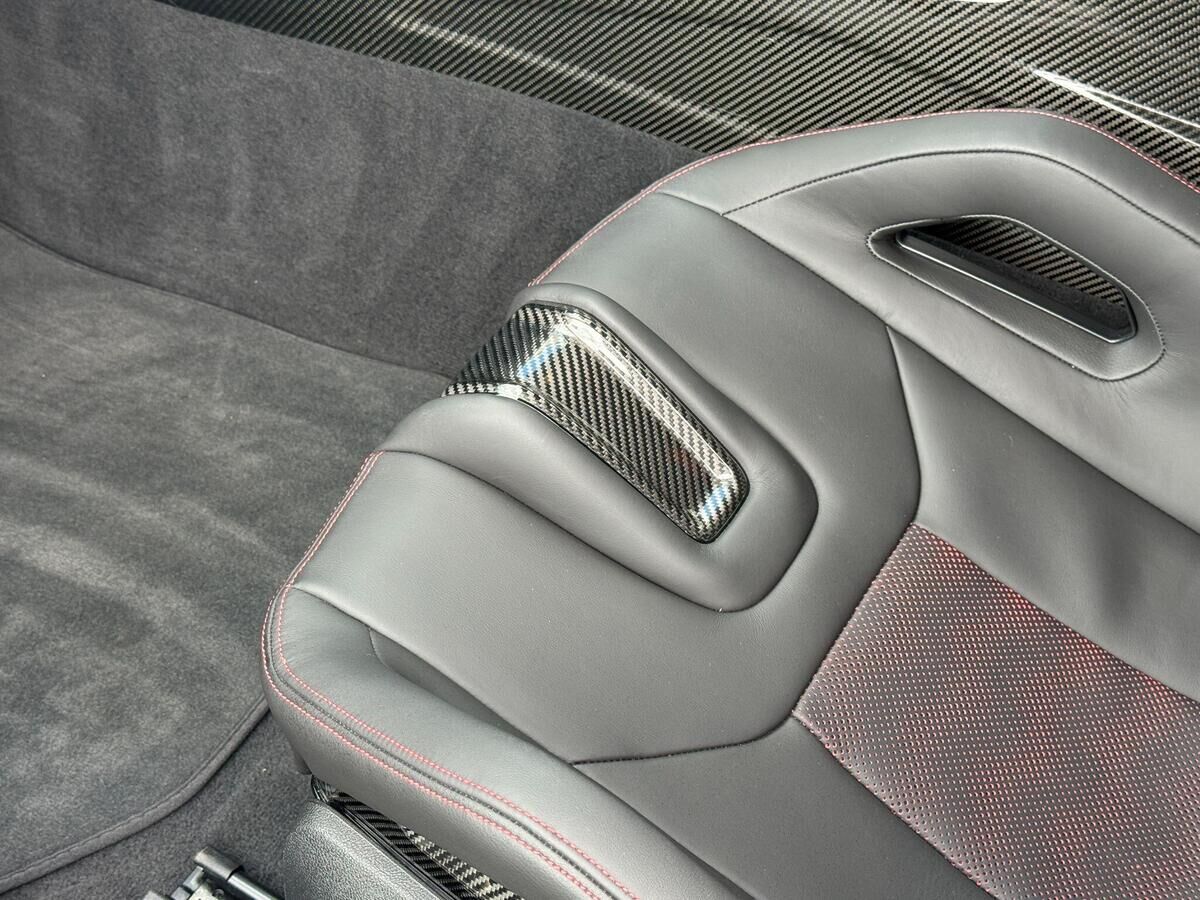 BMW M4 M4 Gallery Image