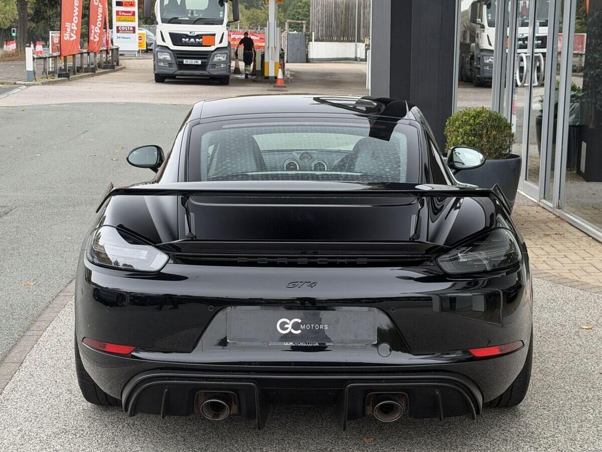 Porsche 718 Cayman 718 Cayman Gallery Image